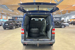 sininen Volkswagen Transporter 2011 kuva 24.