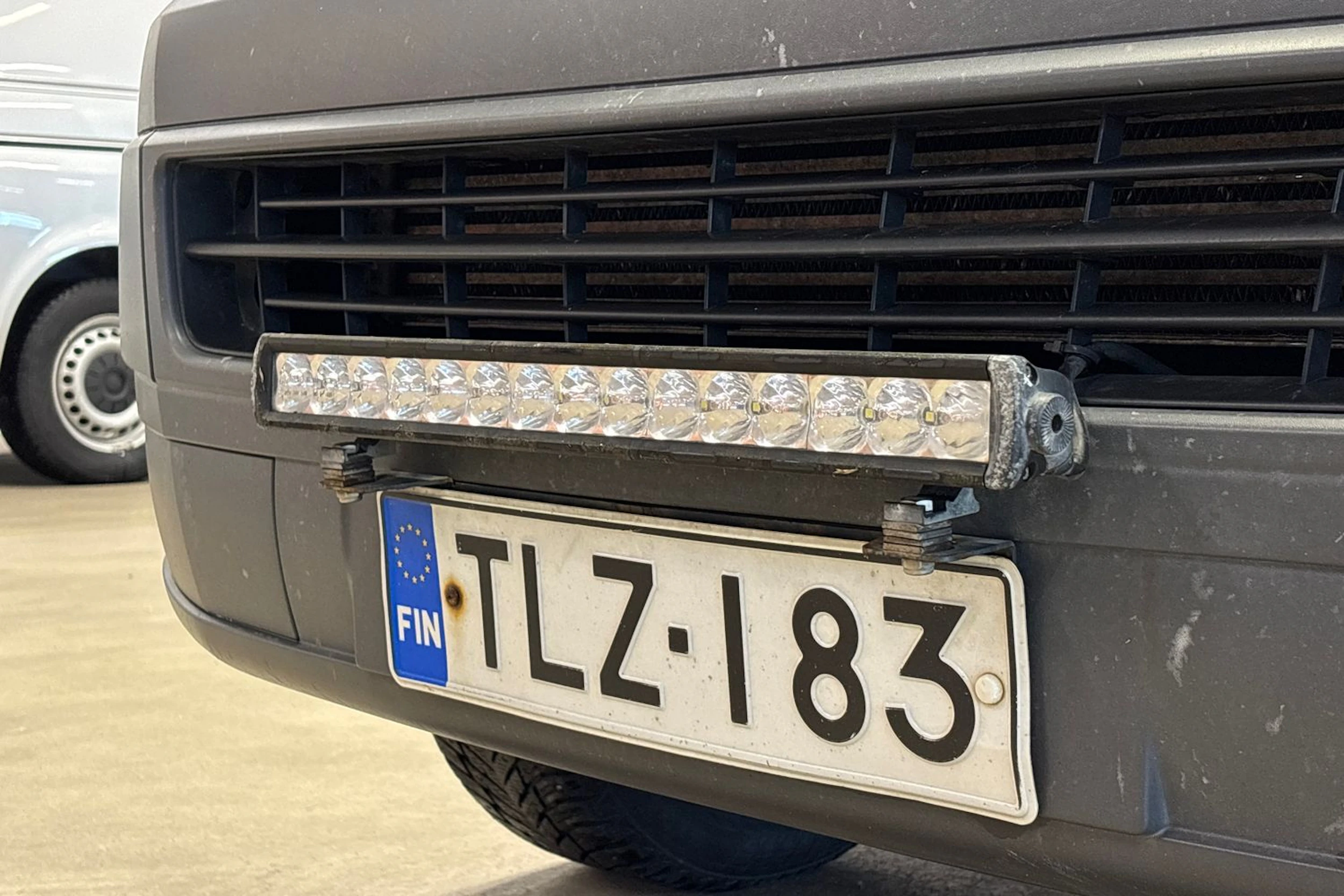 sininen Volkswagen Transporter 2011 kuva 26.