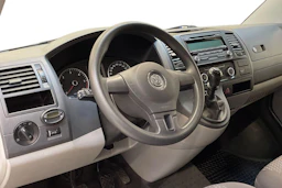 ruskea (beige) Volkswagen Transporter 2011 kuva 9.