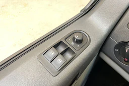 ruskea (beige) Volkswagen Transporter 2011 kuva 24.