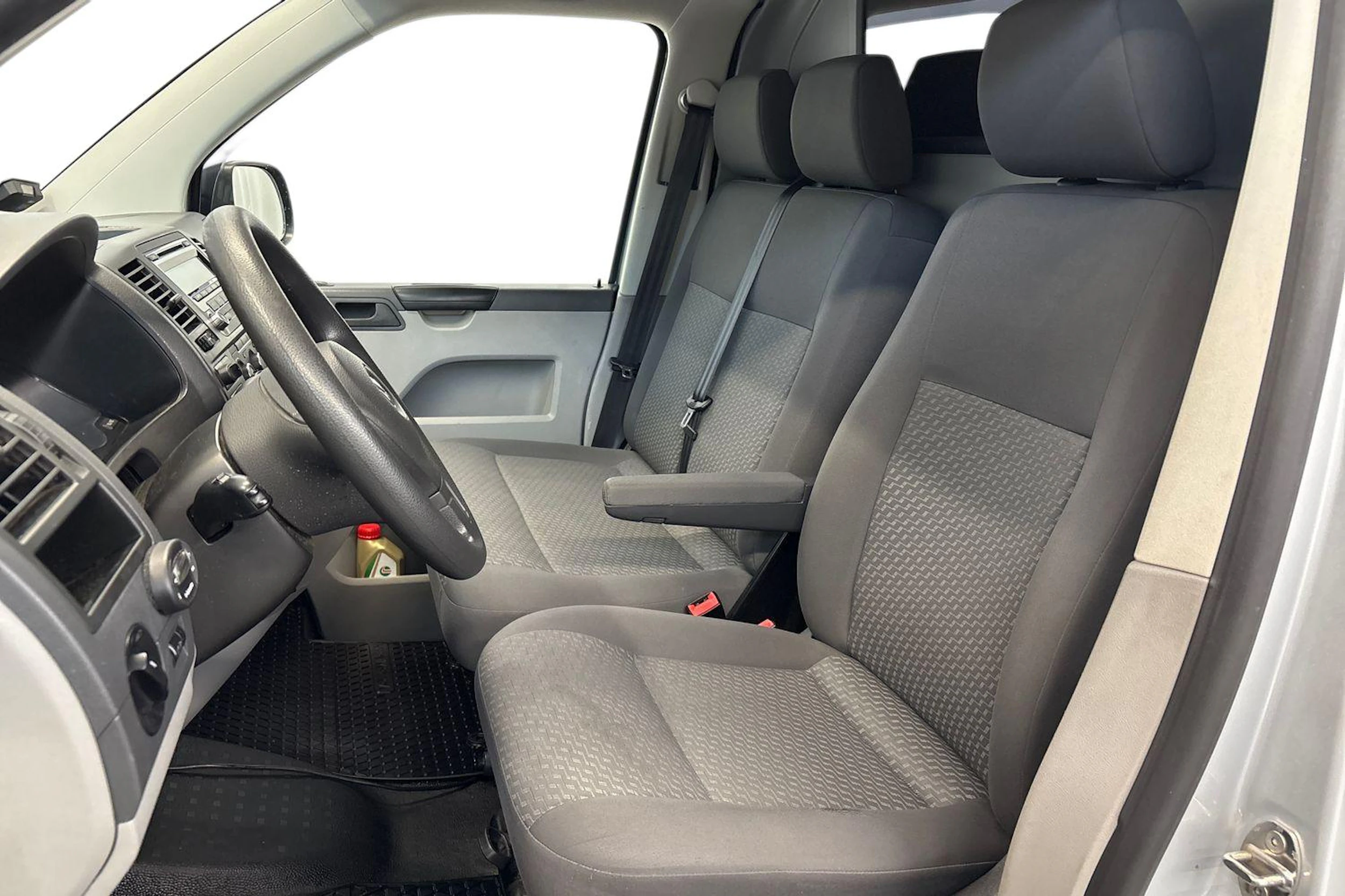 harmaa Volkswagen Transporter 2011 kuva 11.