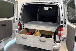 harmaa Volkswagen Transporter 2011 kuva 13.