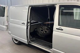 harmaa Volkswagen Transporter 2011 kuva 16.