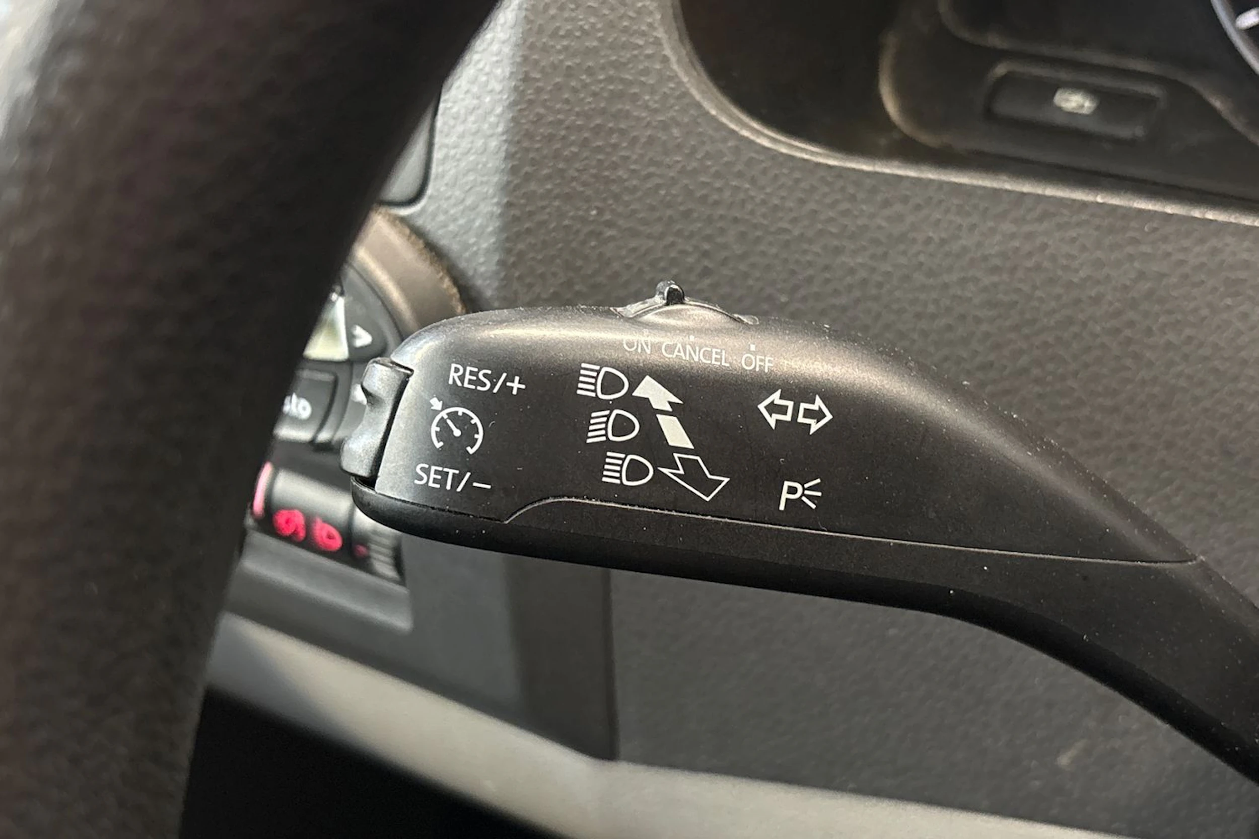 harmaa Volkswagen Transporter 2011 kuva 25.