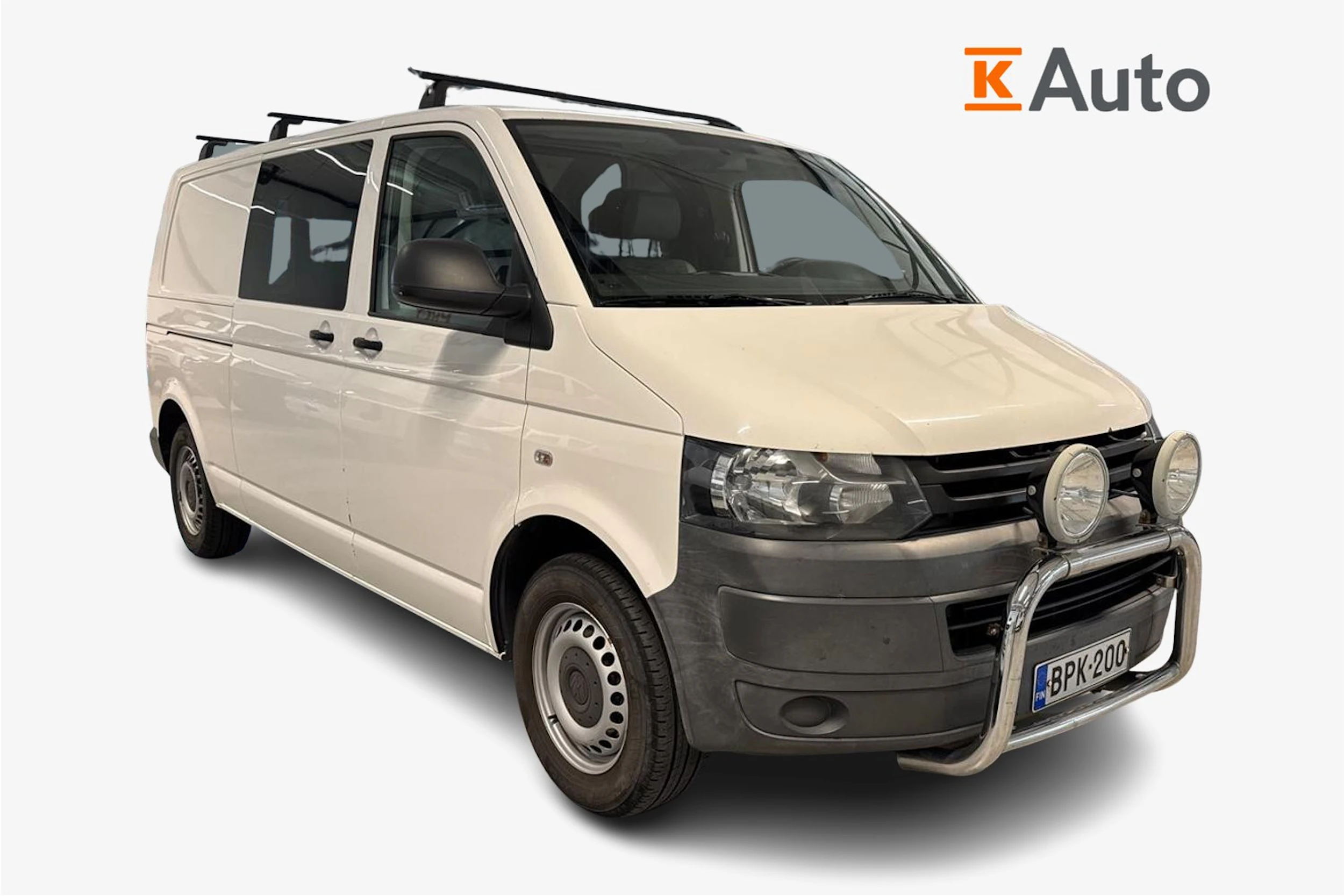 valkoinen Volkswagen Transporter 2012 kuva 1.
