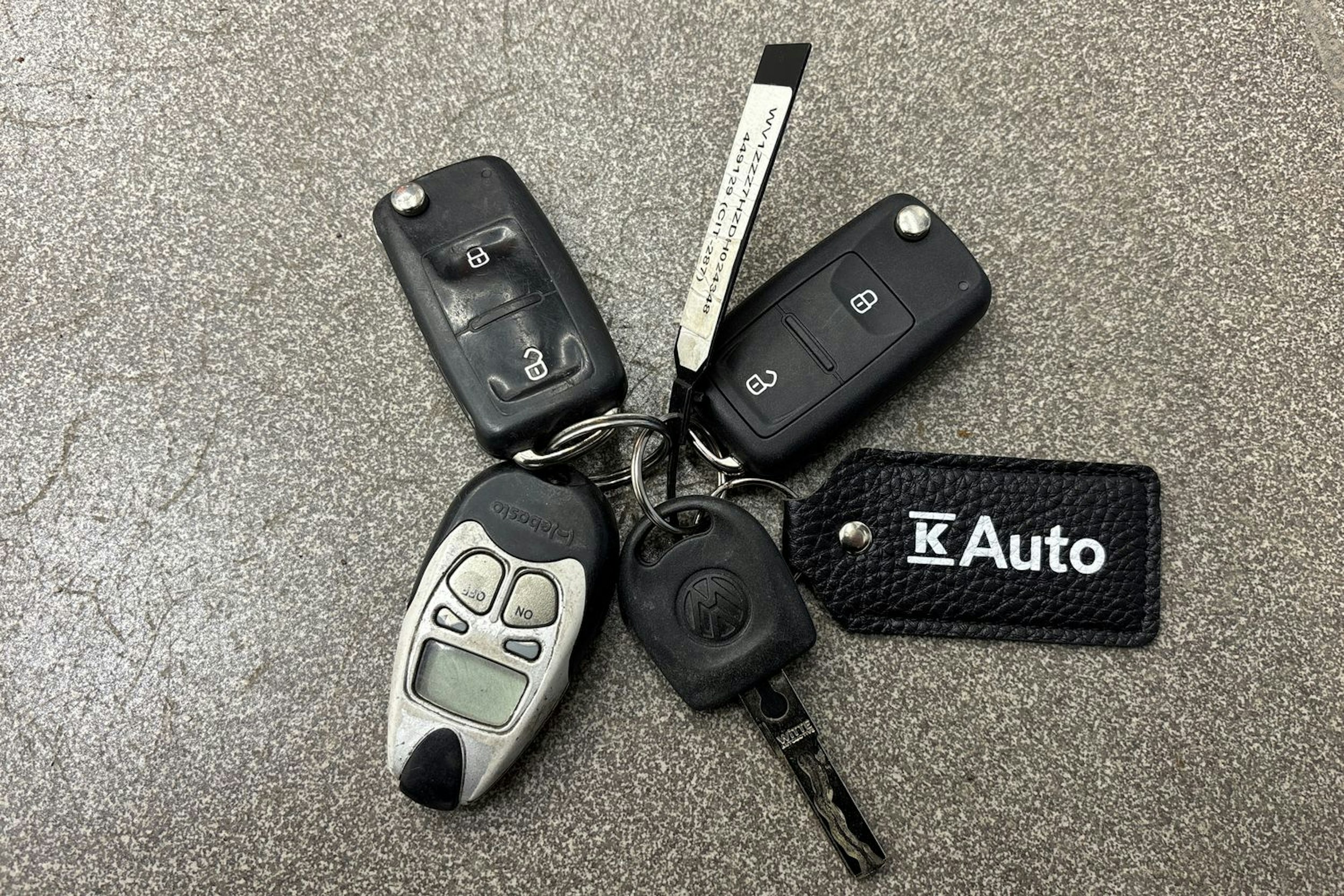 harmaa Volkswagen Transporter 2012 kuva 19.