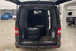 ruskea (beige) Volkswagen Transporter 2012 kuva 12.