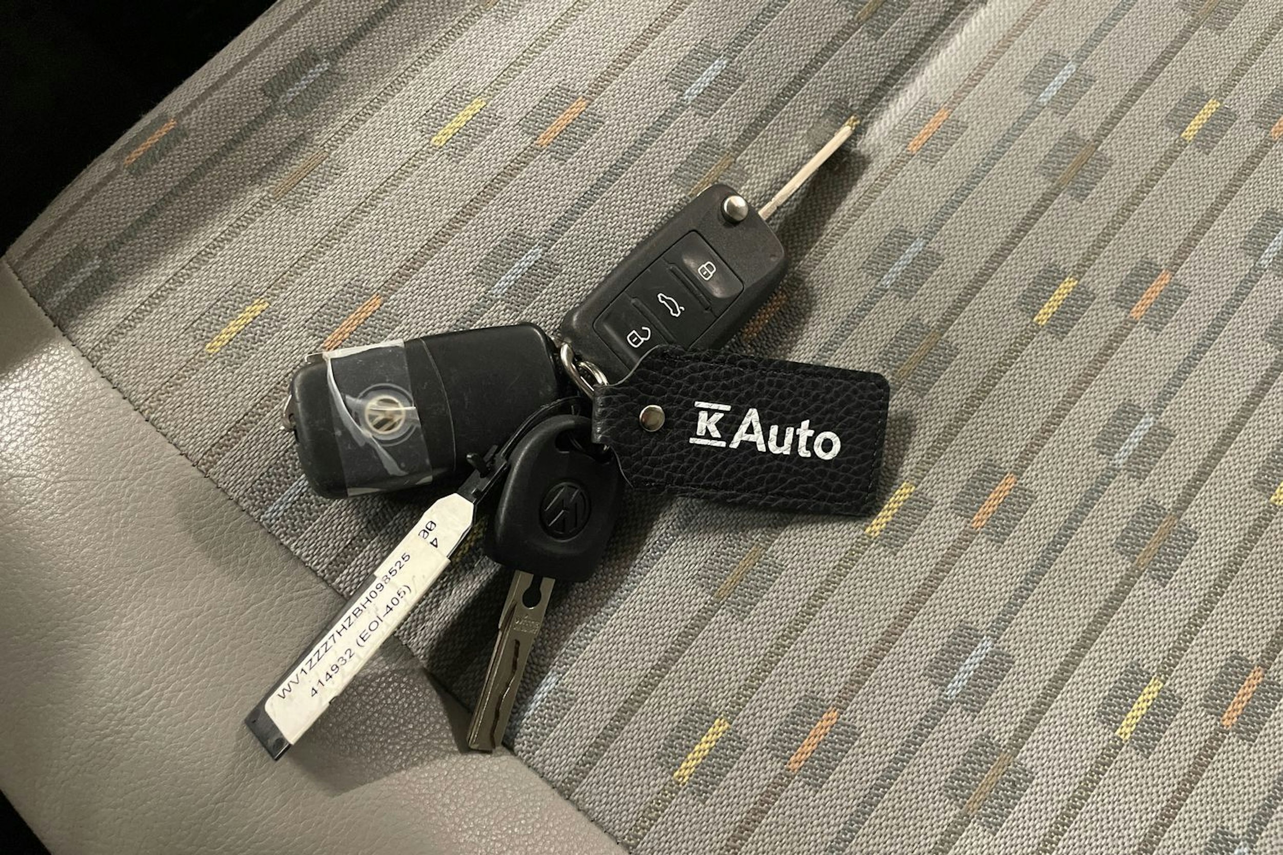 ruskea (beige) Volkswagen Transporter 2012 kuva 27.