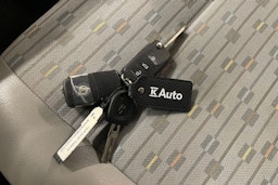 ruskea (beige) Volkswagen Transporter 2012 kuva 27.