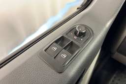 harmaa Volkswagen Transporter 2012 kuva 16.