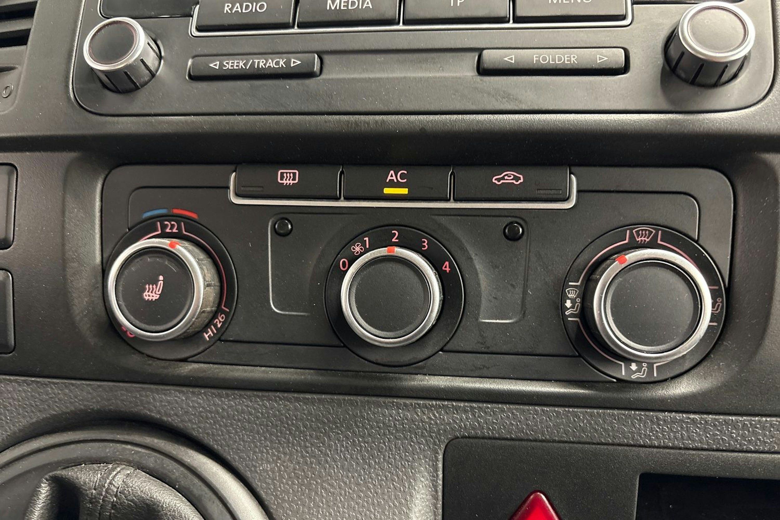 harmaa Volkswagen Transporter 2012 kuva 18.