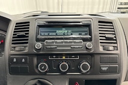 harmaa Volkswagen Transporter 2012 kuva 11.