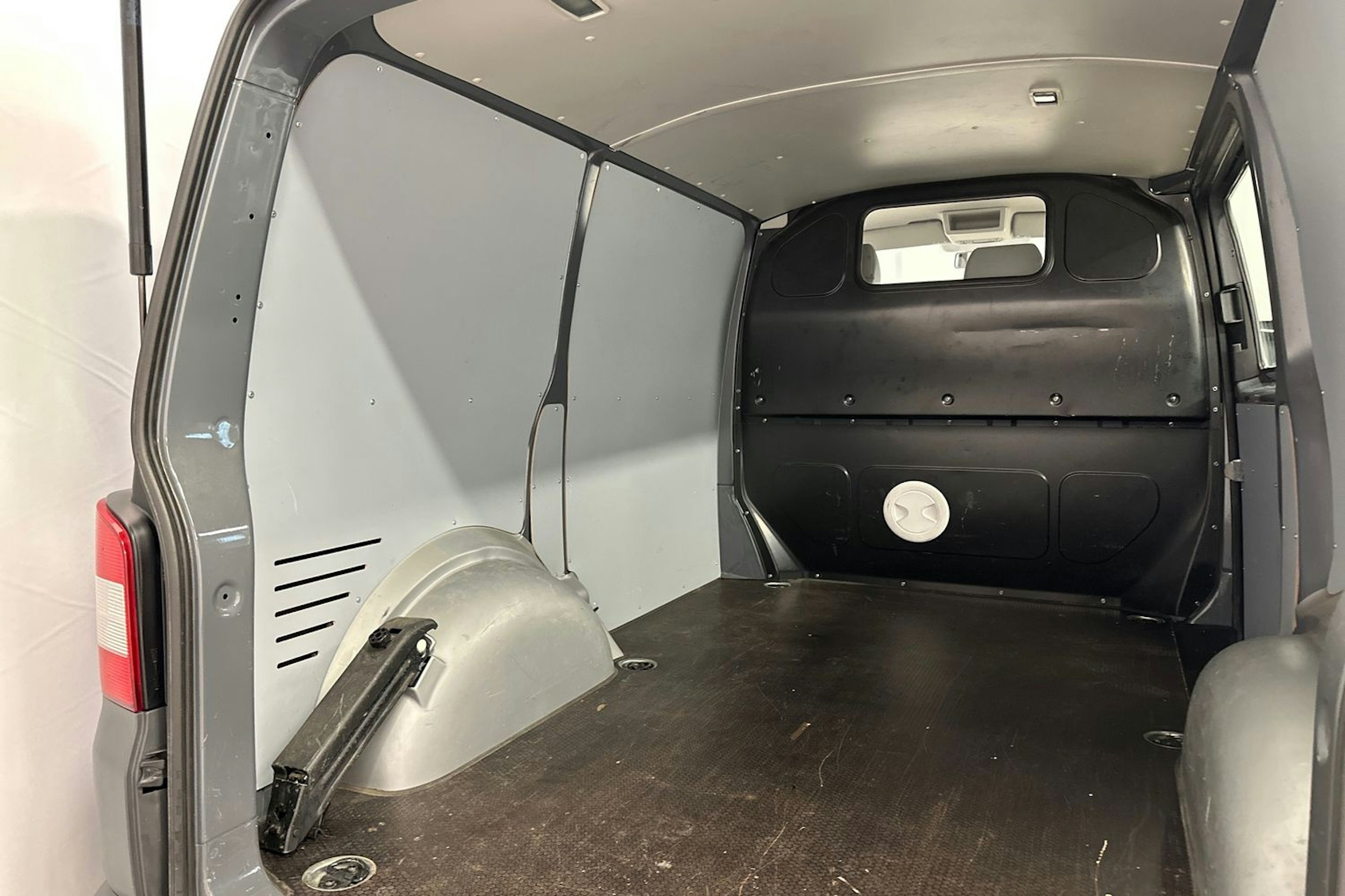 harmaa Volkswagen Transporter 2012 kuva 17.