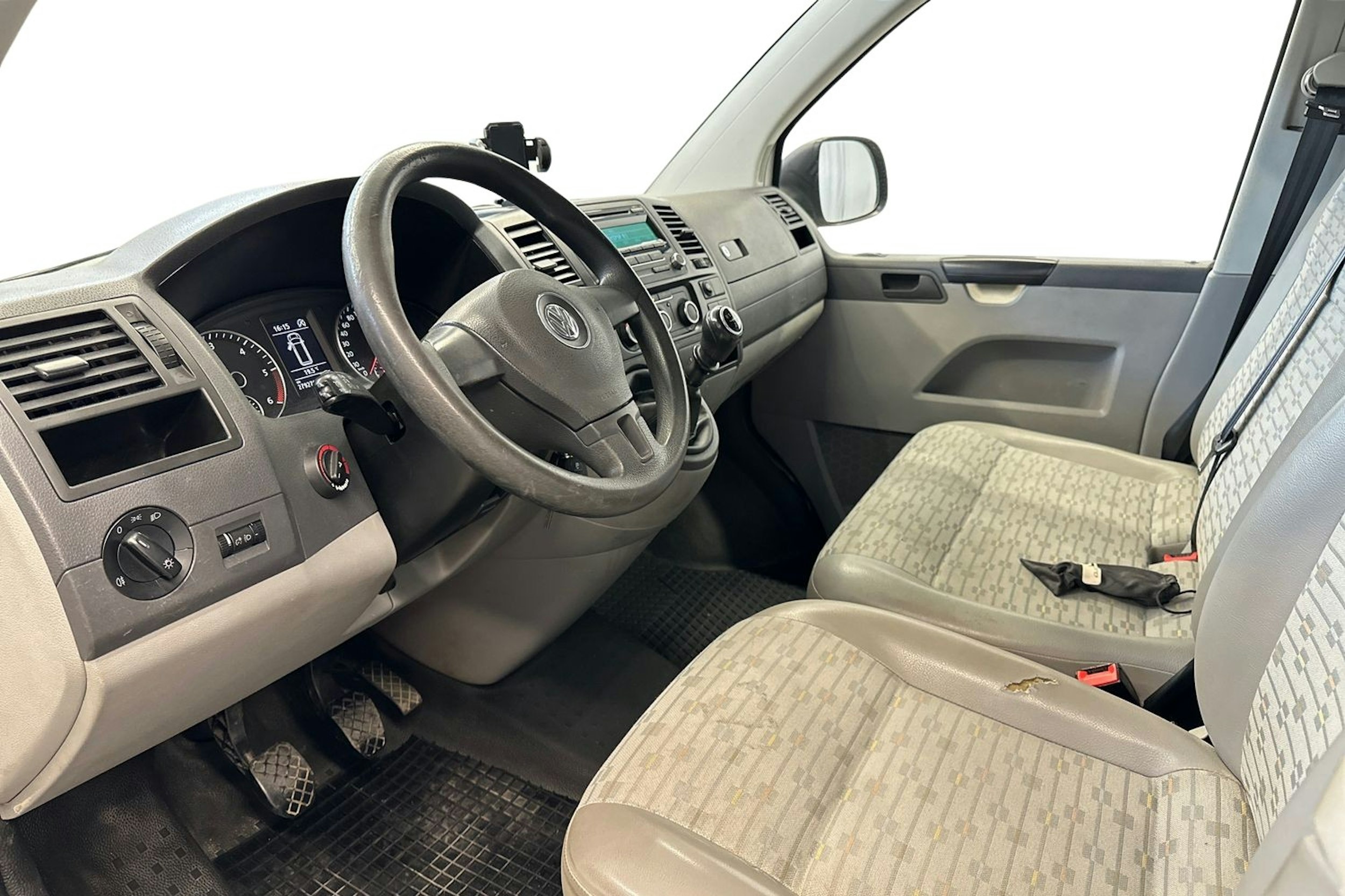 valkoinen Volkswagen Transporter 2013 kuva 6.