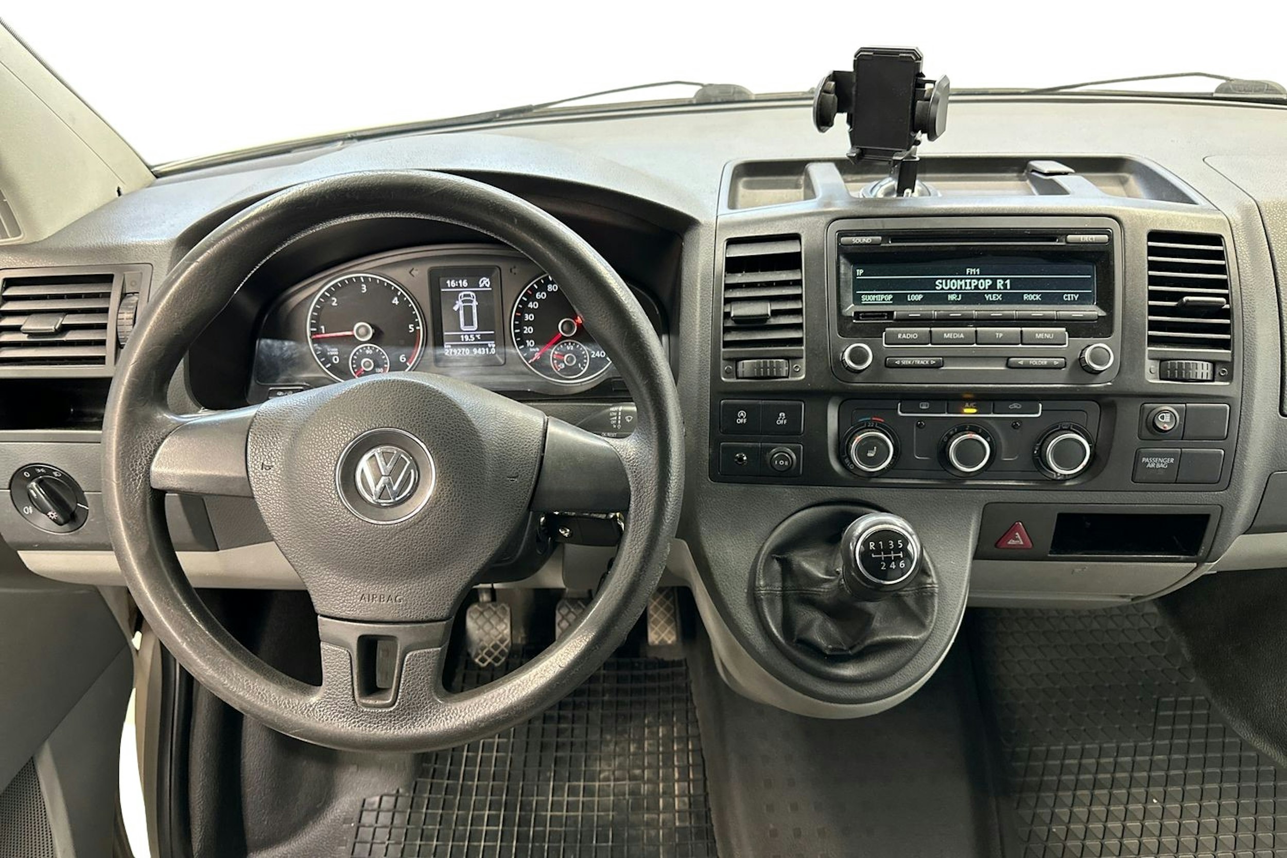 valkoinen Volkswagen Transporter 2013 kuva 7.