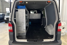 valkoinen Volkswagen Transporter 2013 kuva 12.