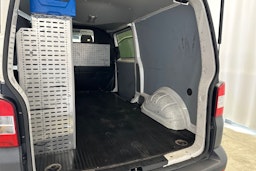 valkoinen Volkswagen Transporter 2013 kuva 14.