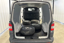 valkoinen Volkswagen Transporter 2012 kuva 12.