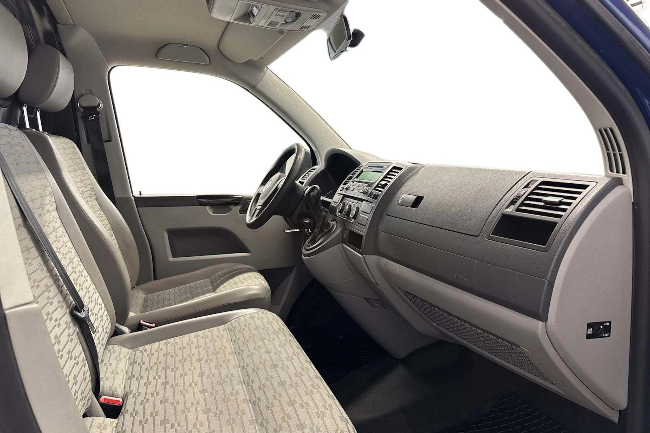 sininen Volkswagen Transporter 2012 kuva 9.