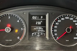 sininen Volkswagen Transporter 2012 kuva 13.