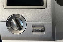 sininen Volkswagen Transporter 2012 kuva 18.