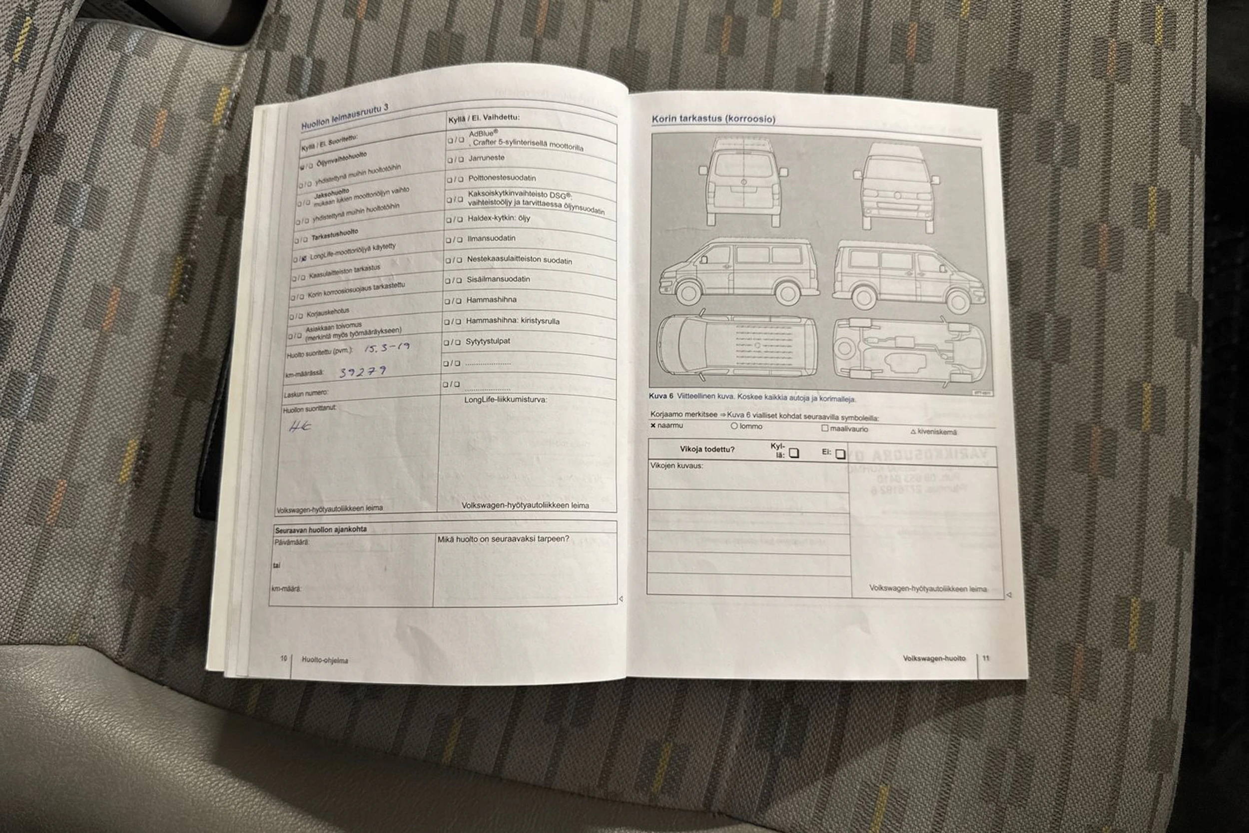 sininen Volkswagen Transporter 2012 kuva 28.