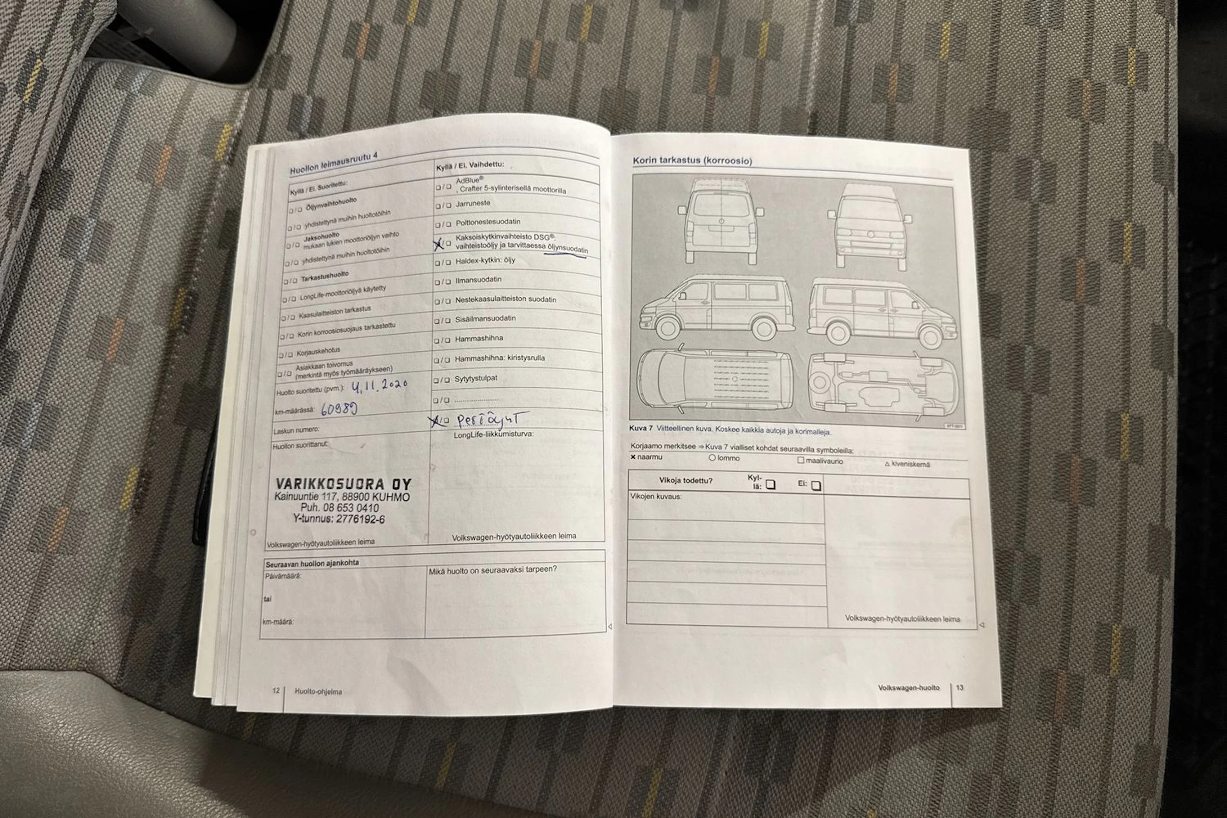 sininen Volkswagen Transporter 2012 kuva 29.
