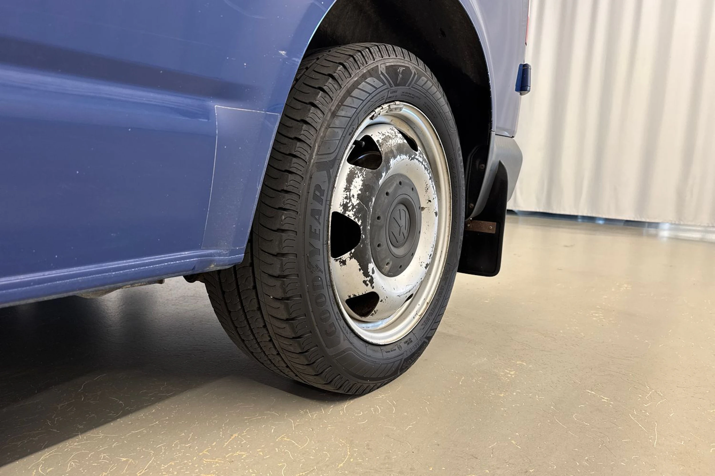 sininen Volkswagen Transporter 2012 kuva 35.