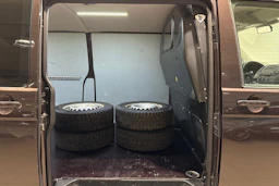 Ruskea (beige) Volkswagen TRANSPORTER 2012 kuva 17.