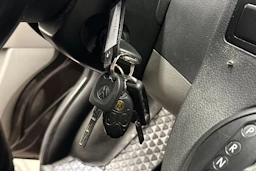 Ruskea (beige) Volkswagen TRANSPORTER 2012 kuva 24.