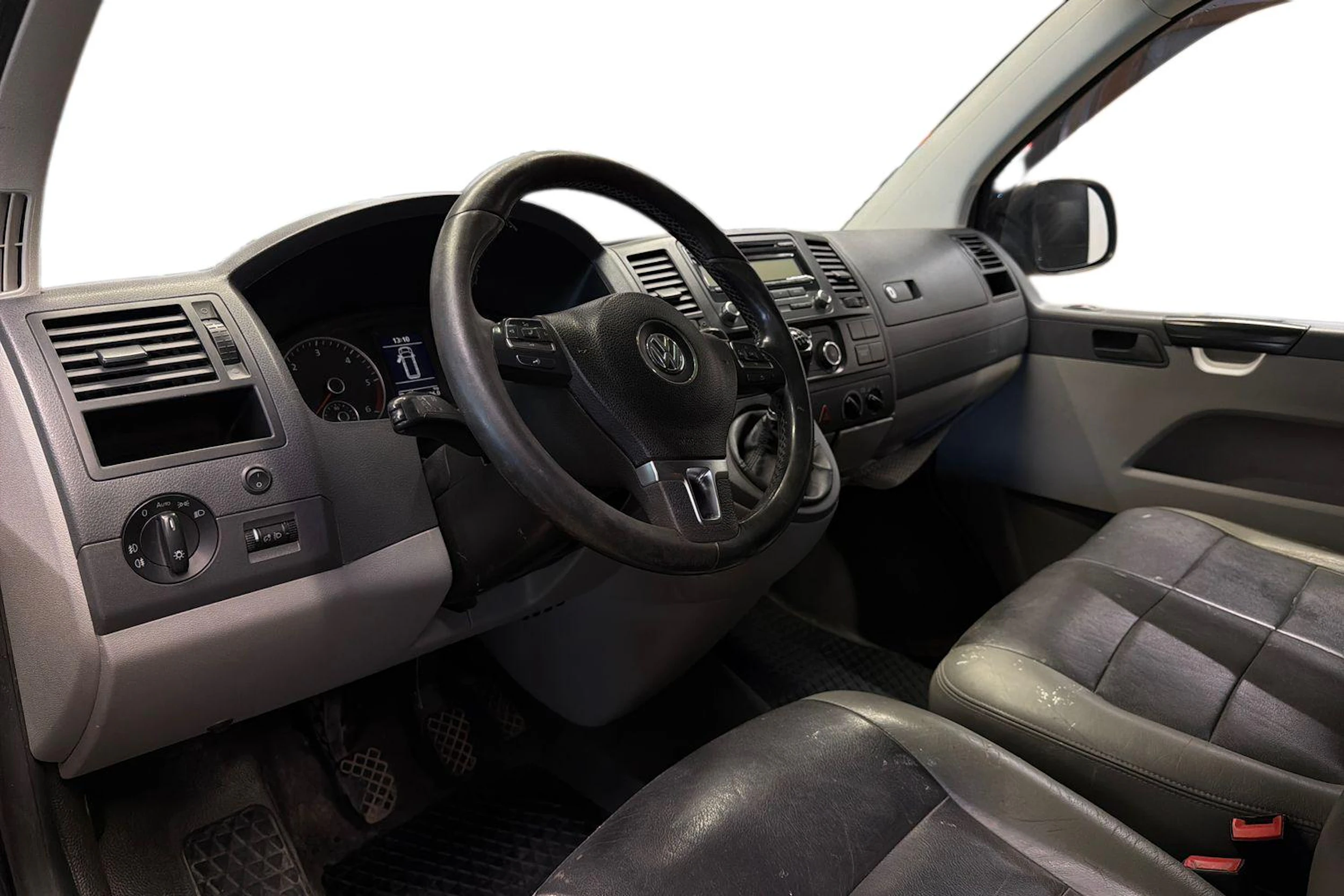 musta Volkswagen Transporter 2012 kuva 8.