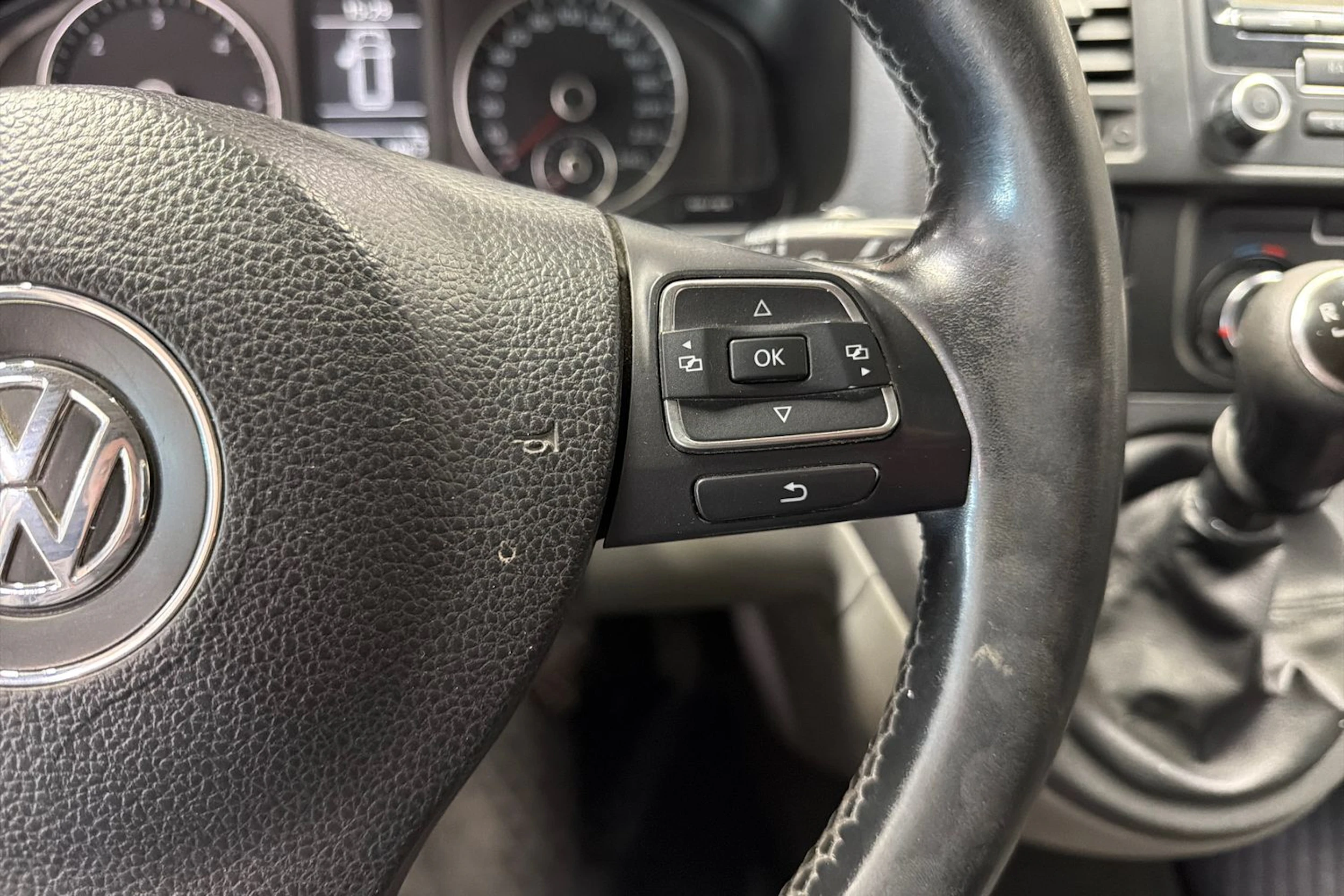 musta Volkswagen Transporter 2012 kuva 20.