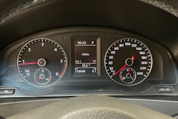 ruskea (beige) Volkswagen Transporter 2012 kuva 16.