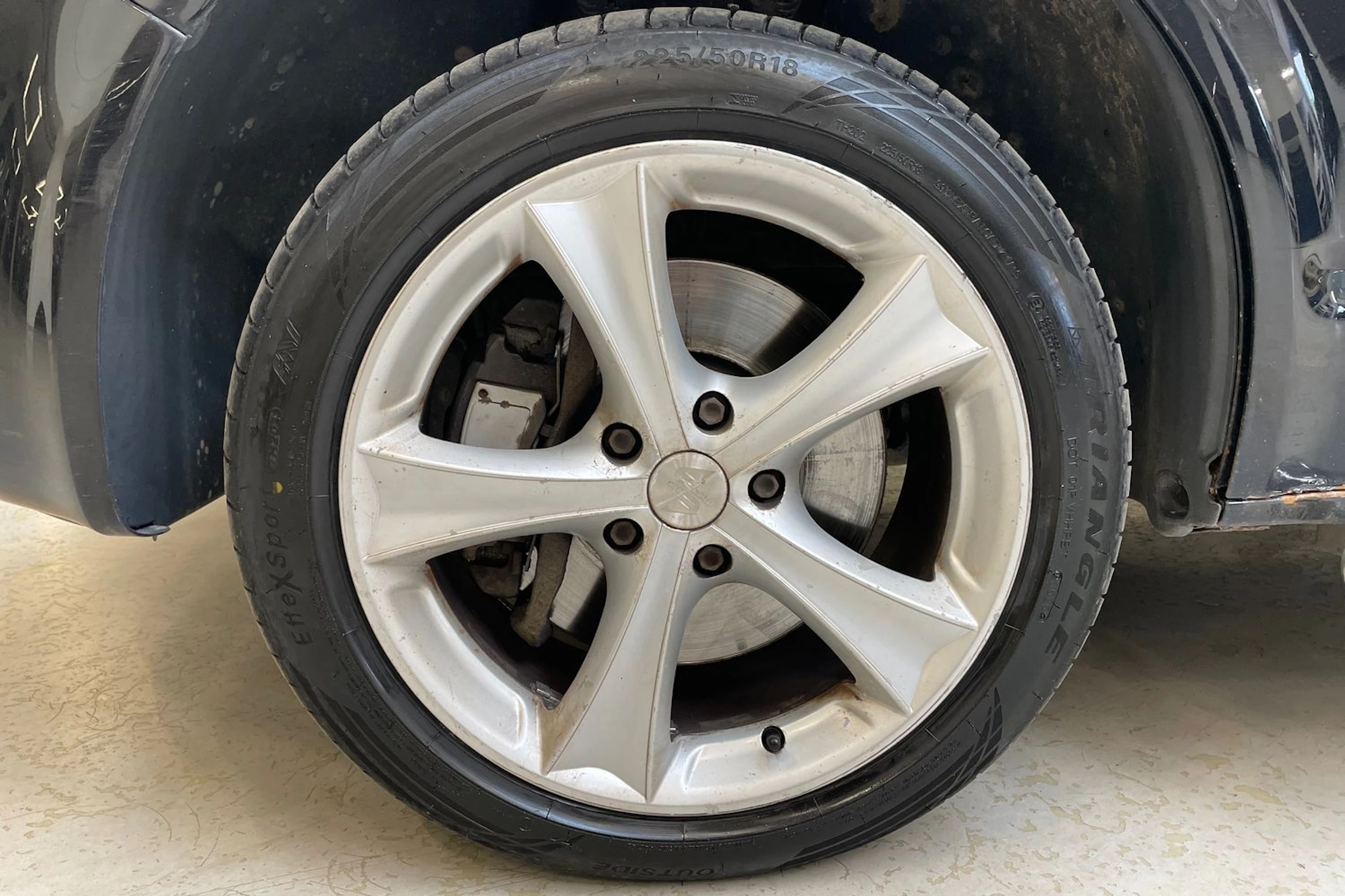 musta Volkswagen Transporter 2012 kuva 10.