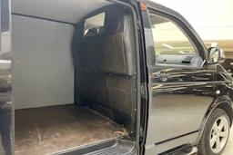 musta Volkswagen Transporter 2012 kuva 13.