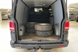musta Volkswagen Transporter 2012 kuva 14.
