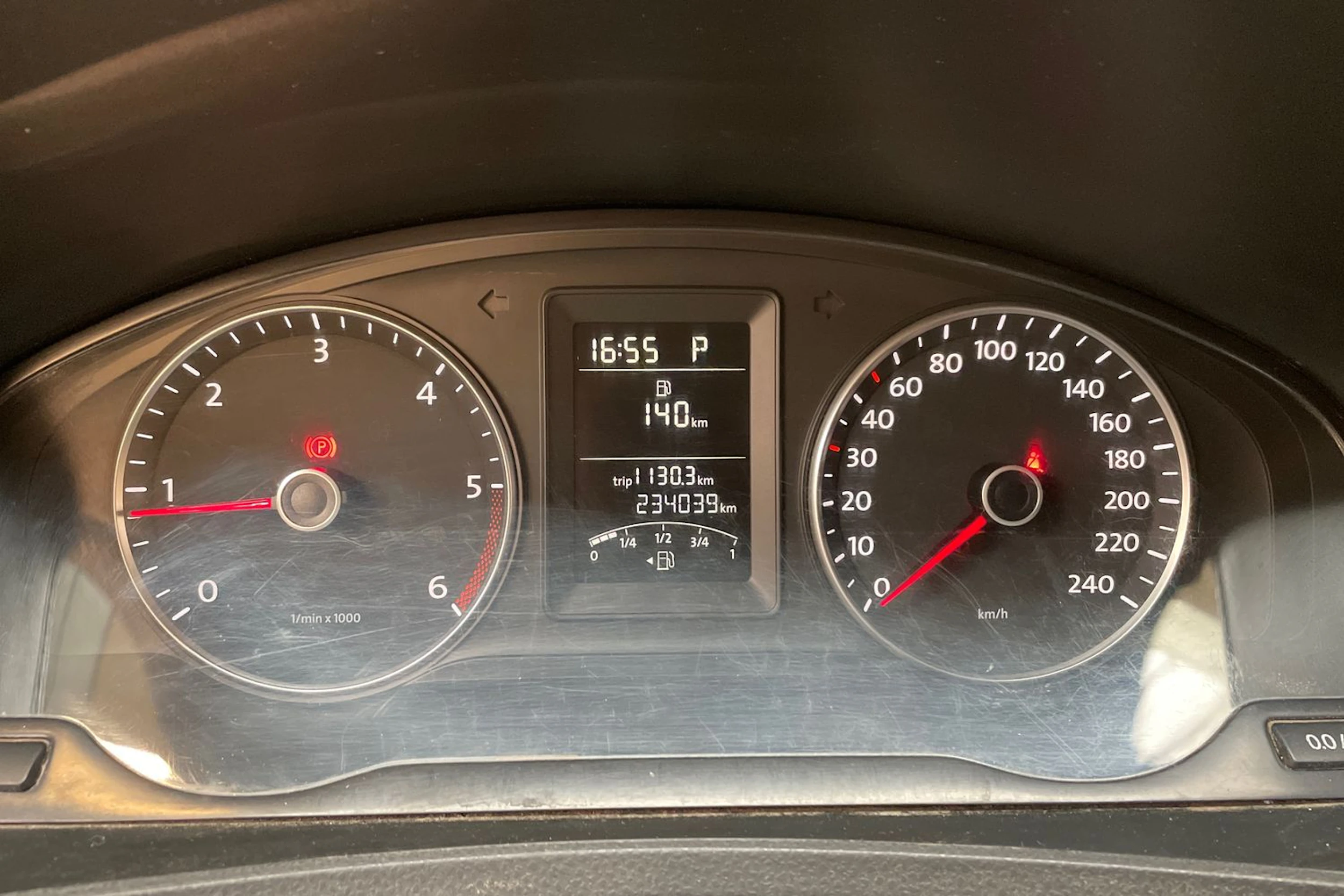 musta Volkswagen Transporter 2012 kuva 20.