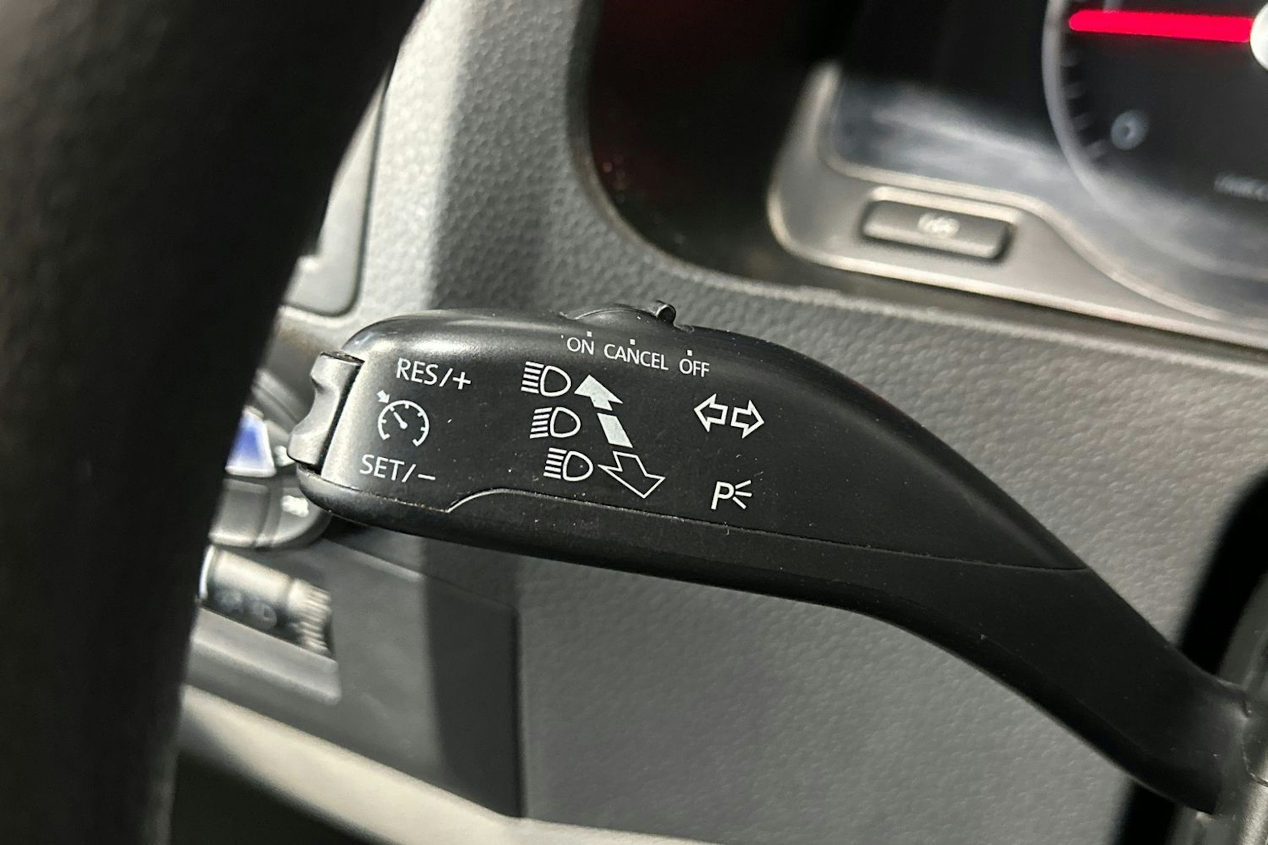 musta Volkswagen Transporter 2012 kuva 23.