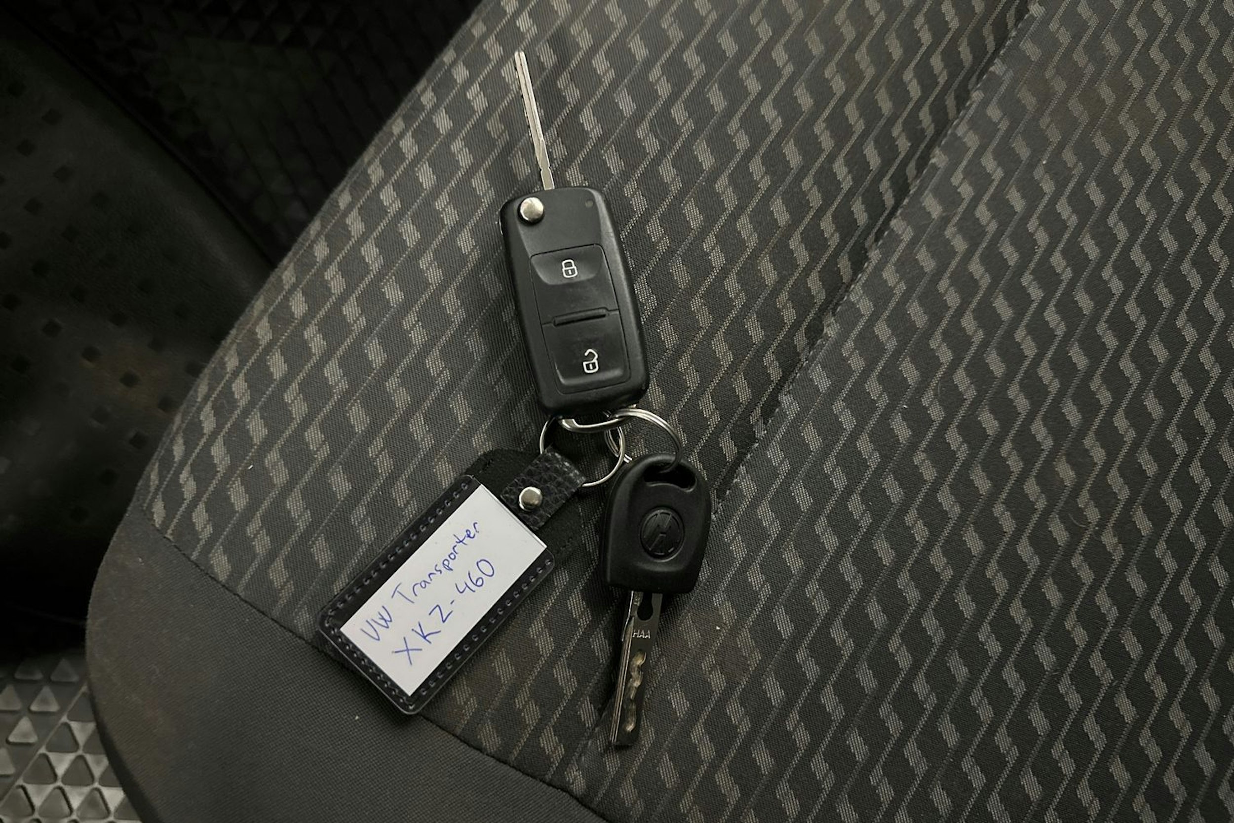 musta Volkswagen Transporter 2012 kuva 27.