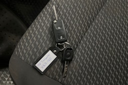 musta Volkswagen Transporter 2012 kuva 27.