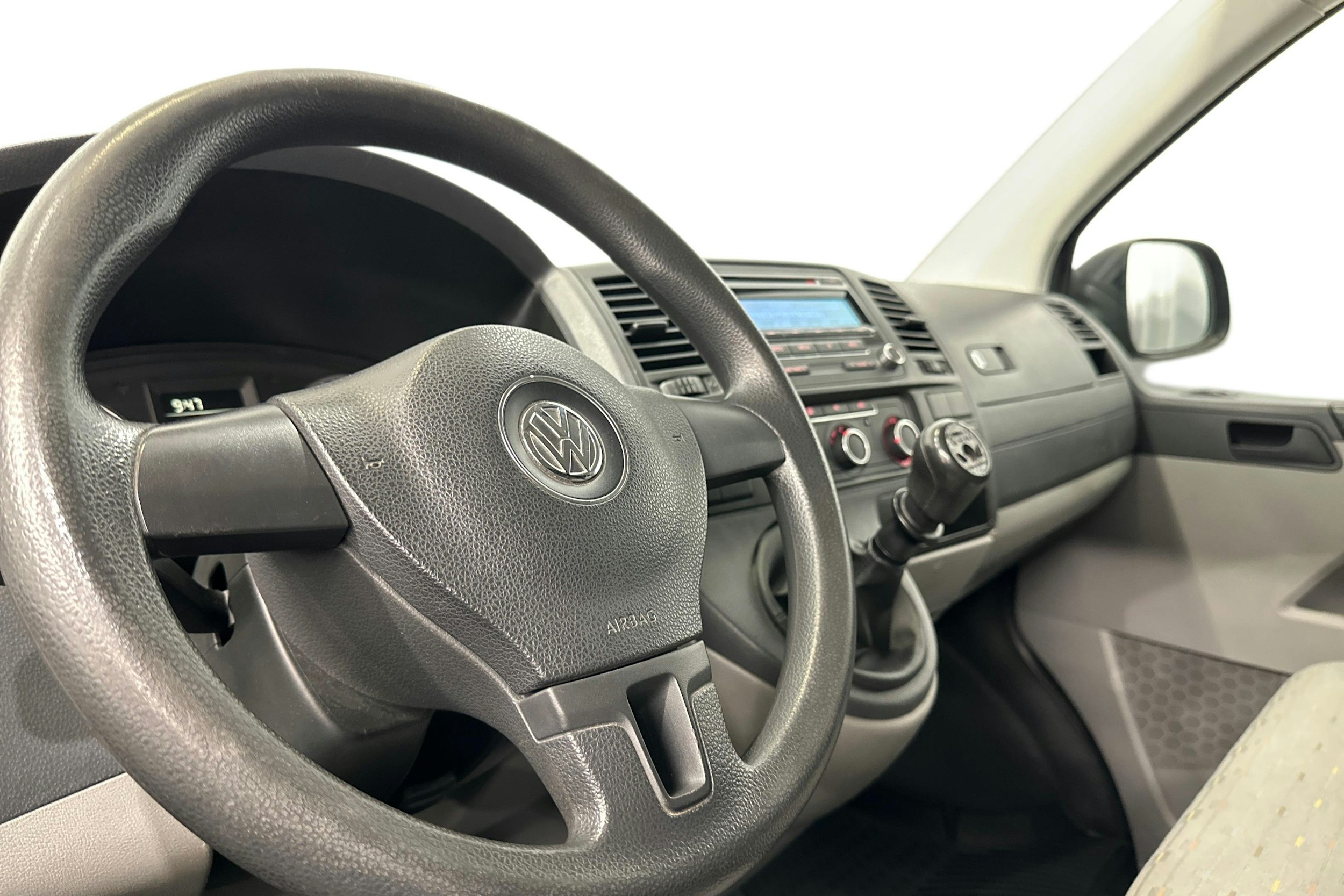 harmaa Volkswagen Transporter 2012 kuva 6.
