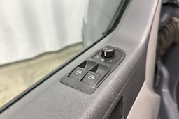 harmaa Volkswagen Transporter 2012 kuva 14.