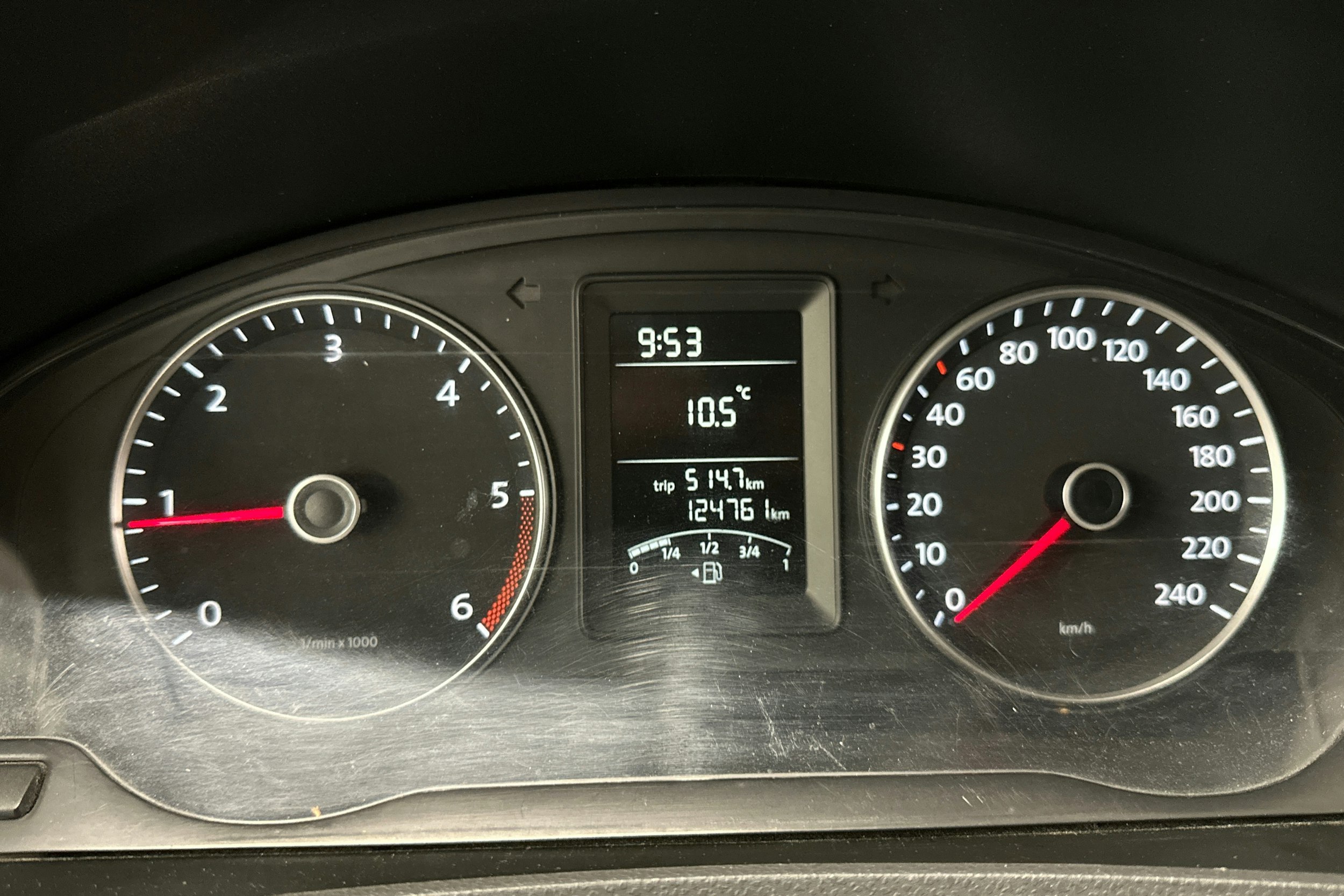 harmaa Volkswagen Transporter 2012 kuva 19.