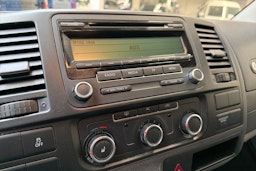 harmaa Volkswagen Transporter 2012 kuva 11.