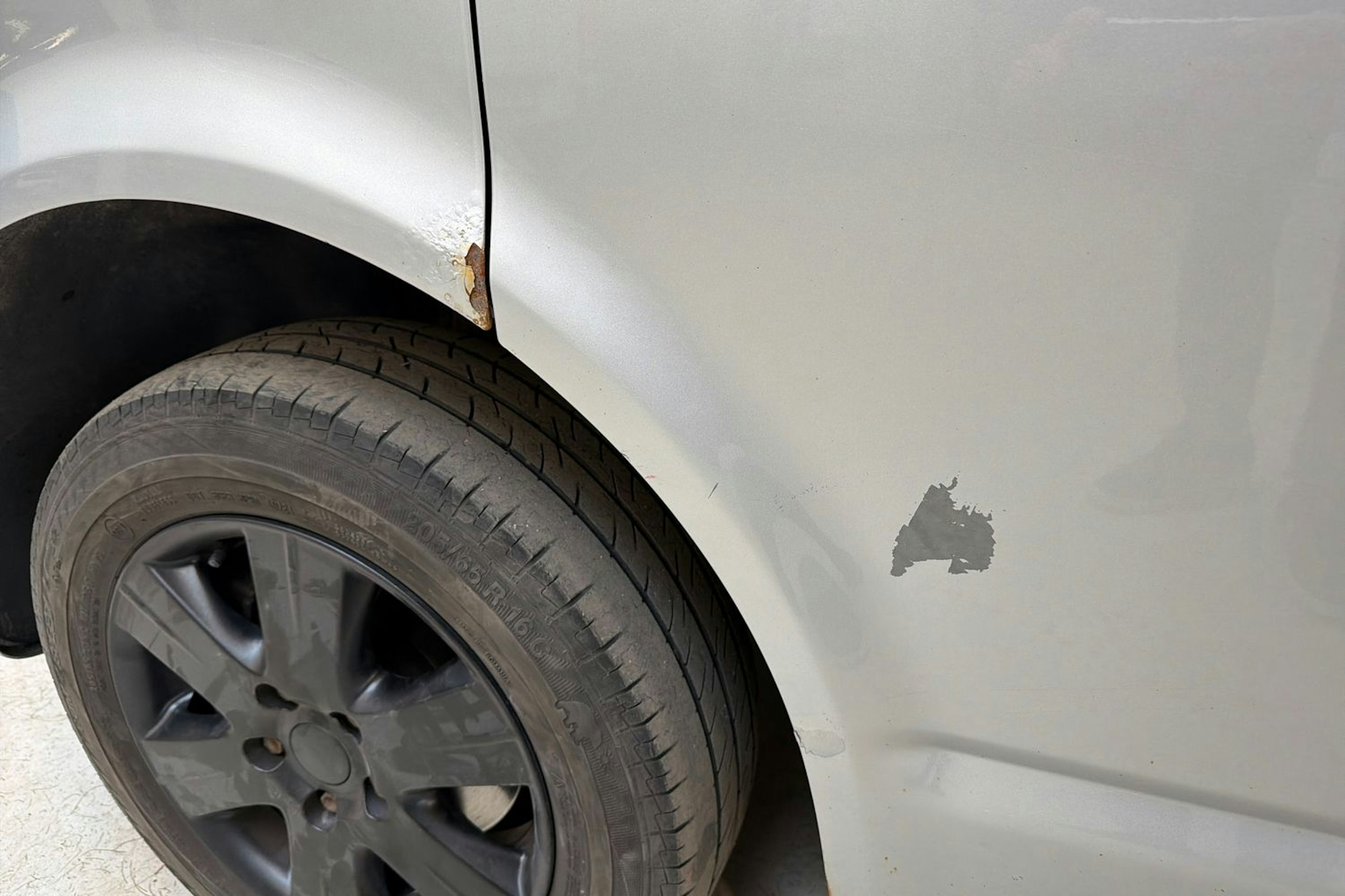 harmaa Volkswagen Transporter 2012 kuva 22.