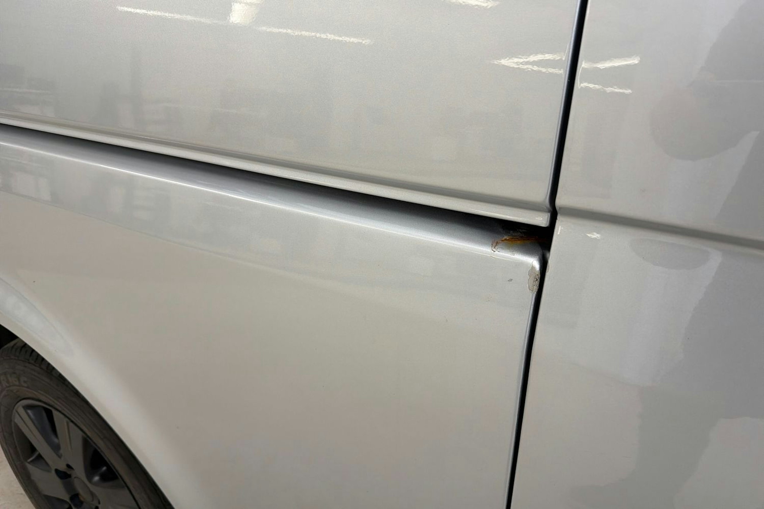 harmaa Volkswagen Transporter 2012 kuva 27.