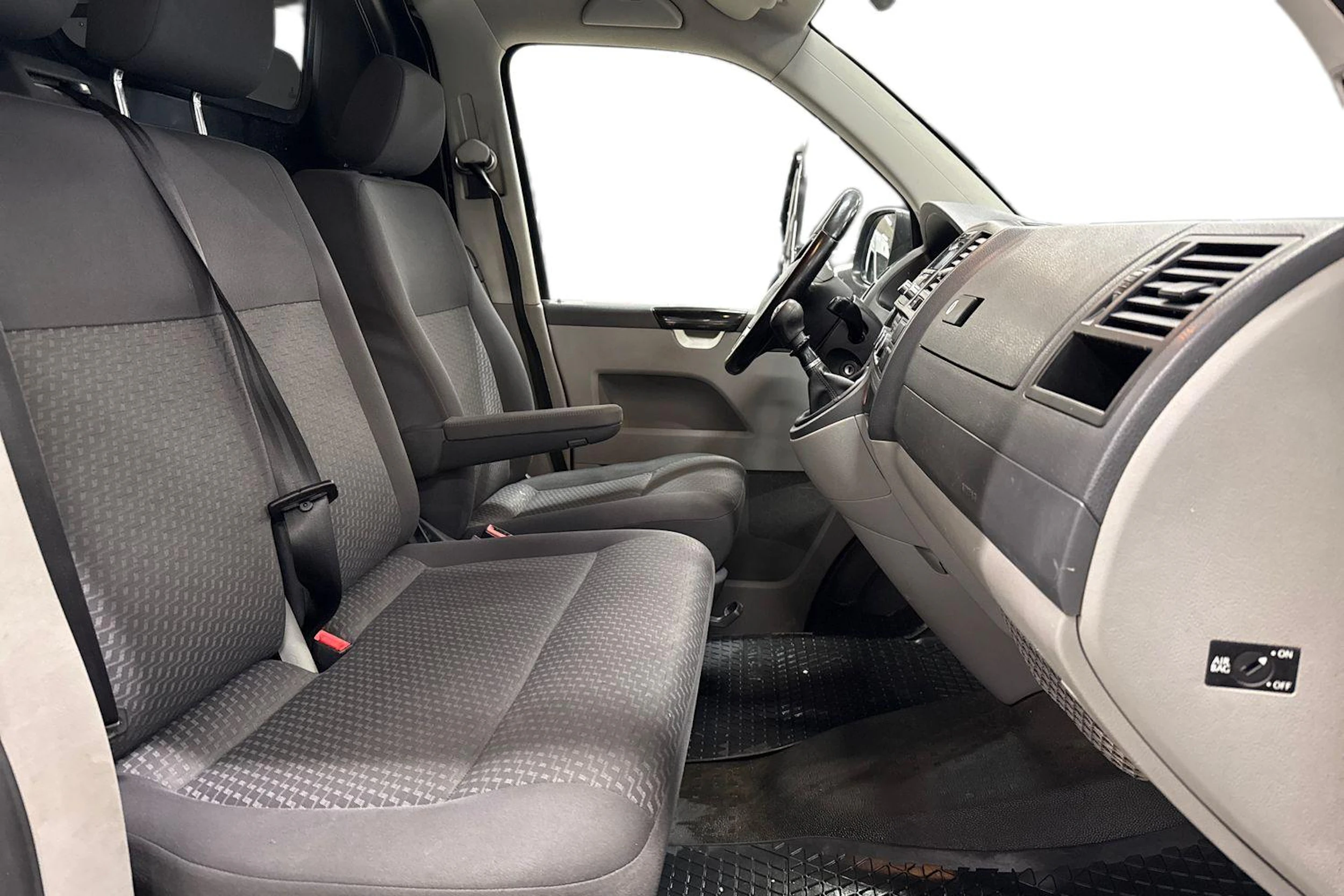 Harmaa Volkswagen TRANSPORTER 2014 kuva 11.