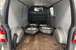 Harmaa Volkswagen TRANSPORTER 2014 kuva 15.