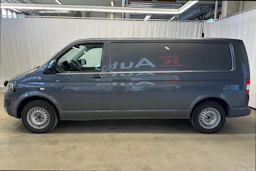 harmaa Volkswagen Transporter 2013 kuva 6.