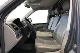 harmaa Volkswagen Transporter 2013 kuva 8.